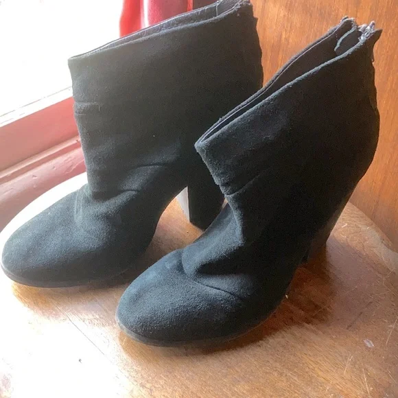 Ladies black leather ankle boots size 7 cheap